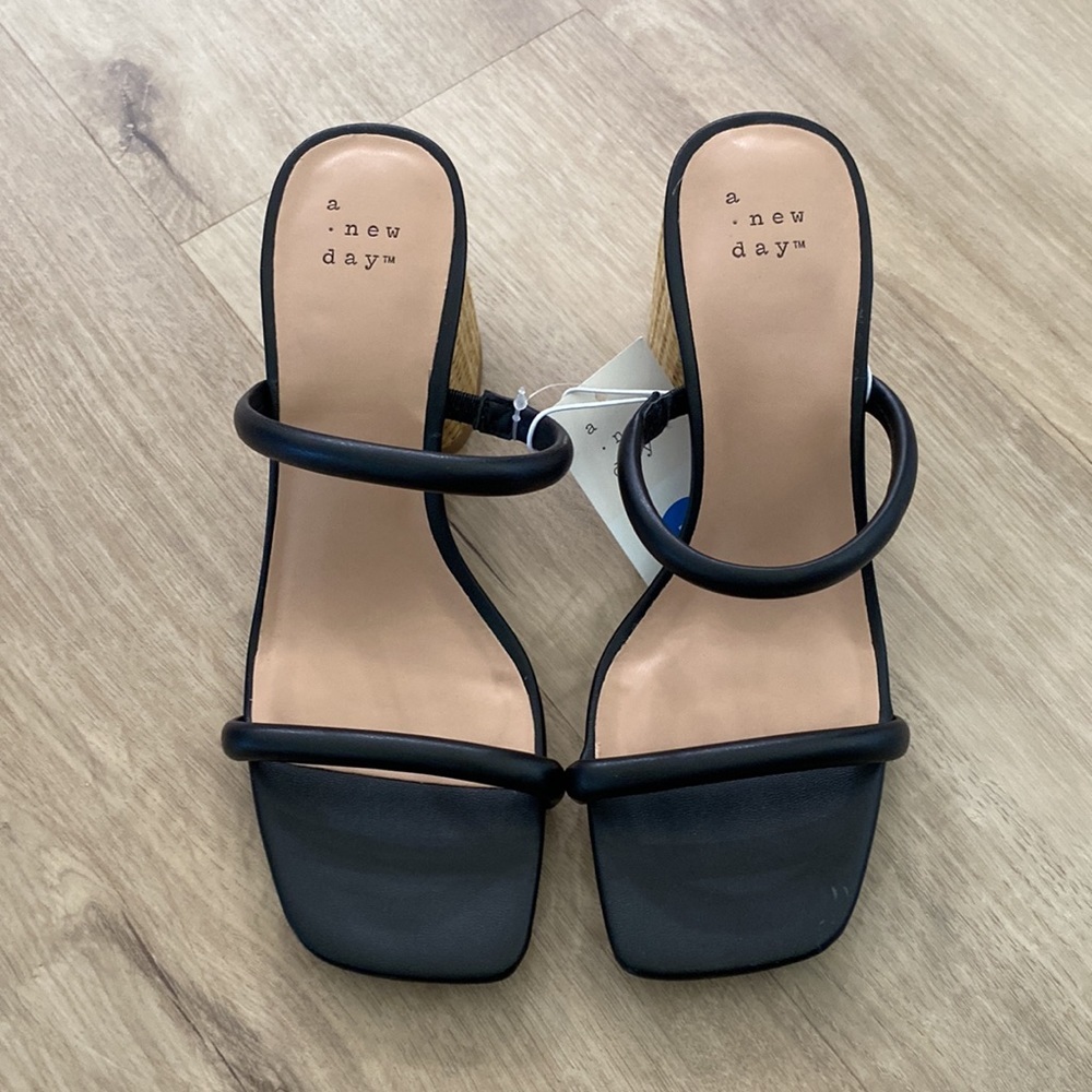 NEW Women’s A New Day Miley Heeled Sandals - Picture 2 of 3